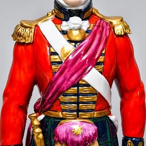 Коллекционная Фарфоровая статуэтка «Солдаты Британской армии. Черный Дозор», SITZENDORF Германия. 