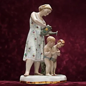 Авторская Фарфоровая Статуэтка «В жаркий полдень», ДФЗ - Дулево, СССР -1962 год. 