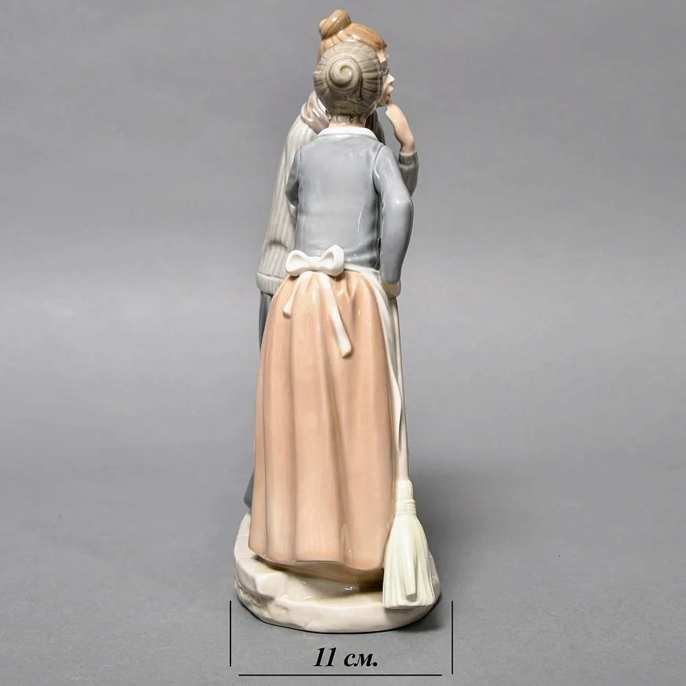  Коллекционная Фарфоровая статуэтка «Сплетницы», Lladro / Лядро Испания, 1978 - 1985 годы.