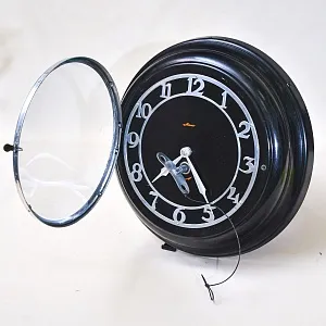 Винтажные Настенные Механические Часы «Маяк» в бакелитовом корпусе, СССР - 1965 год.