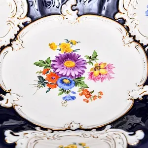 Коллекционное Фарфоровое Блюдо - Тарелка «Букет с маргариткой» Кобальт, MEISSEN Германия - 1955 год.