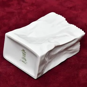 Миниатюрная Фарфоровая Вазочка «Мятый пакет», Rosenthal Германия - 1979 год. 