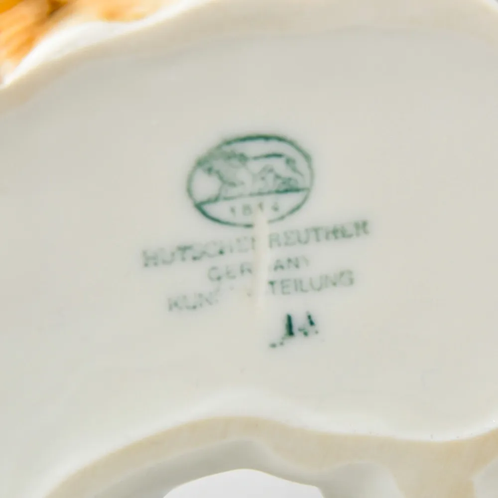 Фарфоровая статуэтка «КОШКА С КЛУБКОМ», Hutschenreuther Германия - 1955 год.