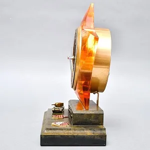 Памятные Кварцевые Настольные Часы «Звезда Победы - ХХХ лет» СССР - 1975 год. 