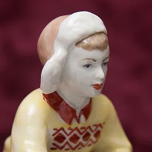 Редкость! Коллекционная Фарфоровая статуэтка «Юный хоккеист», ЛЗФИ СССР, 1956 - 1967 годы. 