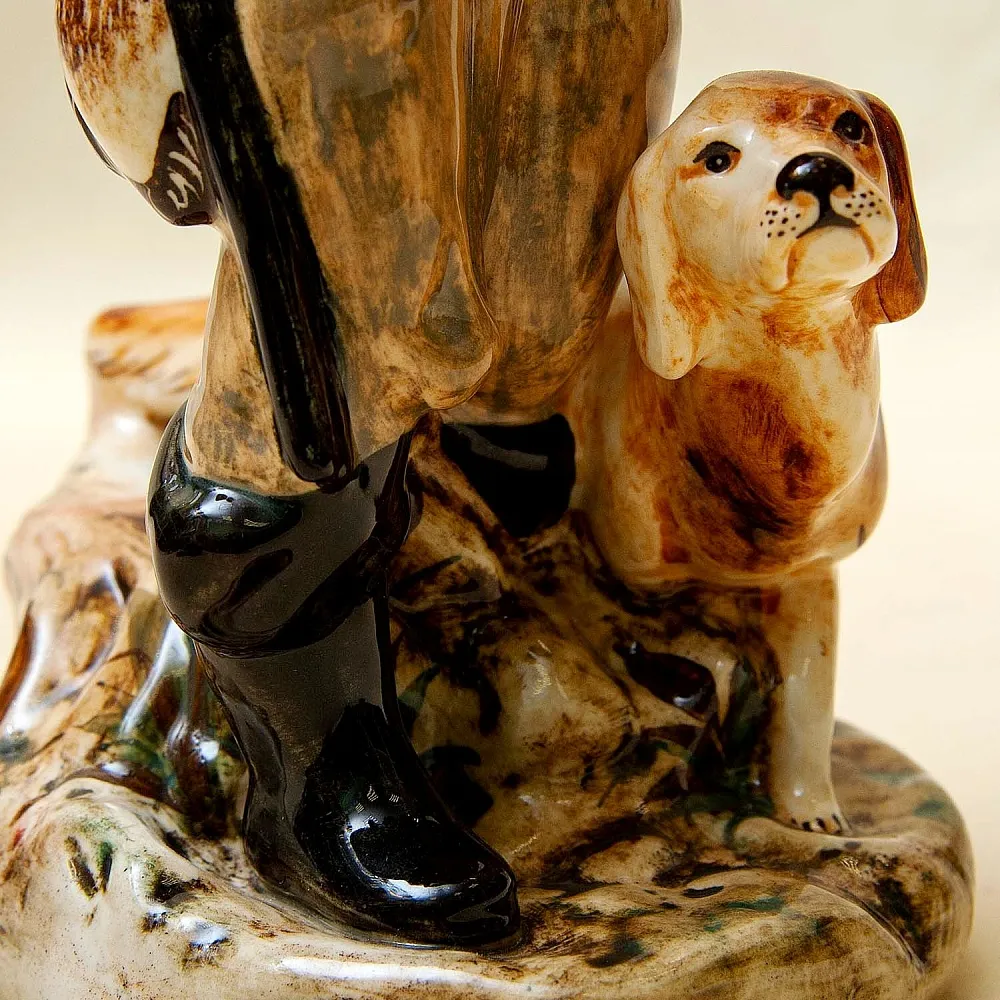 Авторская Коллекционная Фарфоровая Статуэтка «Охотник - Утиная охота», Россия.