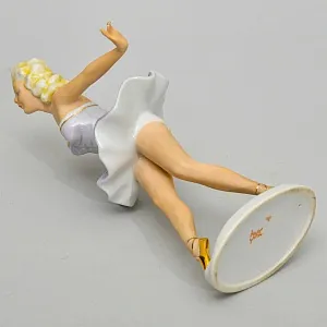 Коллекционная Фарфоровая статуэтка «Танцовщица в cиреневом», FASOLD & STAUCH Германия, 60-е годы ХХ века.