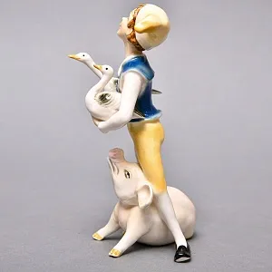 Коллекционная Фарфоровая статуэтка «Мальчик с гусями и поросенком», Karl Ens Германия.