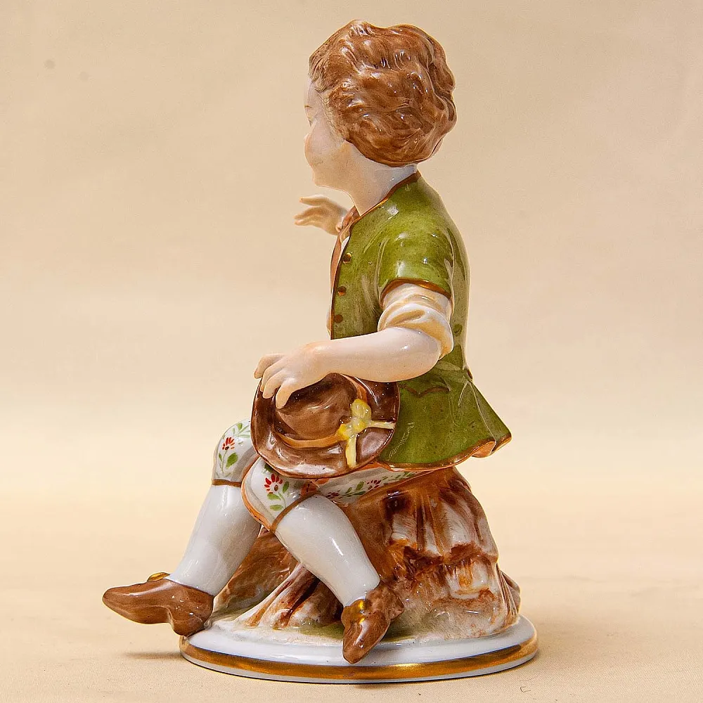 Редкая! Коллекционная фарфоровая статуэтка «МАЛЬЧИК СО ШЛЯПОЙ», Unterweissbach Германия.