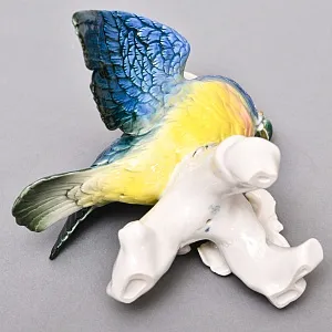 Птица - Коллекционная Статуэтка «Сине-Желтый Какаду на ветке», фарфор Karl Ens Германия 50 гг. 