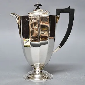 Винтажный Металлический Кофейник - Чайник на 1,5 л. Silverplate, SHEFFIELD Англия.