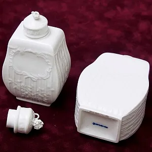 Две Коллекционные Фарфоровые Чайницы,  KPM Berlin, Германия, середина ХХ века.