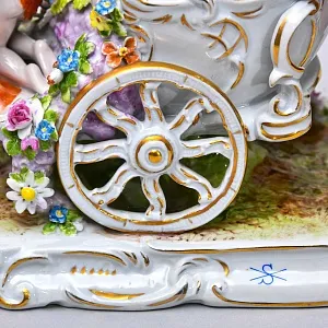 Коллекционная Фарфоровая статуэтка «ПУТТИ - Триумфаторы», Scheibe-Alsbach Германия.