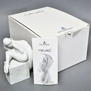 Коллекционная Фарфоровая статуэтка «Девушка, Знак Зодиака - Рыбы», Royal Copenhagen Дания.