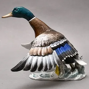 Птица - Фарфоровая Статуэтка «ВЗЛЕТАЮЩИЙ СЕЛЕЗЕНЬ», ROSENTHAL Германия, середина ХХ века.