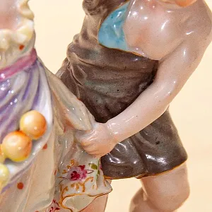 Антикварная Фарфоровая Статуэтка «Хулиганы», C.G.SCHIERHOLZ & SON Германия -1865 -1907 годы.