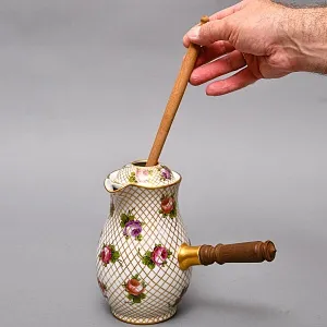 Фарфоровый Кувшин - Чайник для подачи горячего шоколада «Цветочная россыпь» с лопаткой, Франция.