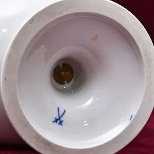 Антикварная Коллекционная Кратерная Фарфоровая Ваза MEISSEN, Германия - первая половина ХХ века.