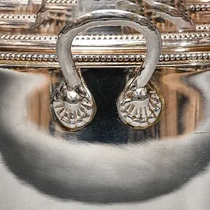 Сервировочная Металлическая Икорница со стеклянной вставкой, Silverplate, Sheffield Англия.