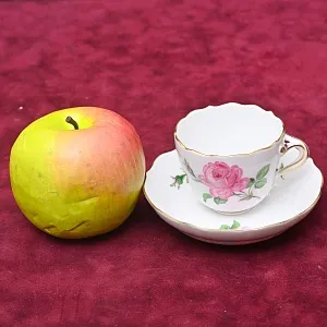 Классическая Фарфоровая Кофейная пара «РОЗА», MEISSEN Германия, середина ХХ века.