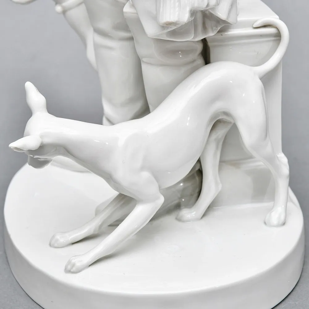 Антикварная Фарфоровая статуэтка «Старый Фриц. Король Пруссии Фридрих II с собаками»,  Volkstedt Германия.