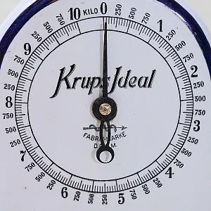 Редкость! Антикварные Кухонные Фарфоровые Весы на 10 кг. KRUPS IDEAL, Германия -1915 год.