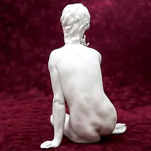 Бисквитный Фарфор - Статуэтка «Грёзы» Н-23см., Kaiser, Германия - 1990 год.