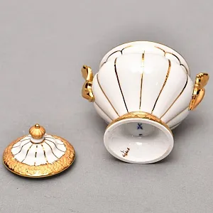 Редкость! Фарфоровый Кофейный сервиз на 6 персон - 21 предмет, Х форма MEISSEN, Германия.