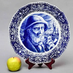 Декоративная Фарфоровая Тарелка - Блюдо «Старый моряк», DELFTs - Royal Boch Бельгия. 