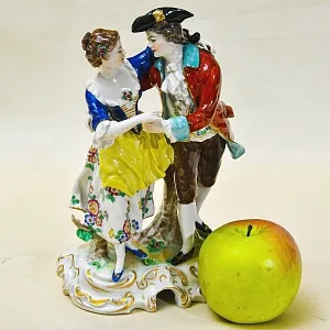 Антикварная Фарфоровая Статуэтка «Танцующая пара», VOLKSTEDT Германия -30 -е годы ХХ века.