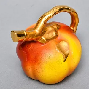 Фарфоровый Ликерный набор «ЯБЛОЧКИ» - 7 предметов, Франция, середина ХХ века. 