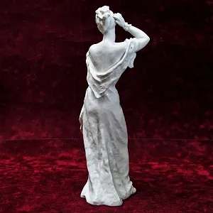 Авторская Фарфоровая статуэтка «Девушка с зеркалом», ROSENTHAL Германия -40е годы ХХ века.