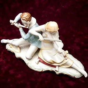 Авторская Фарфоровая статуэтка «СОНАТА, МУЗЫКАЛЬНЫЙ ДУЭТ» Hutschenreuther, Германия.