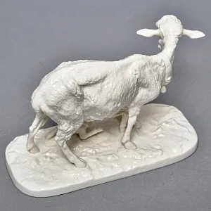 Коллекционная Фарфоровая статуэтка «Овца с ягненком», Nymphenburg Германия, середина ХХ века.