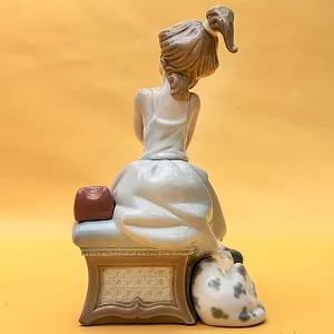 Фарфоровая Статуэтка «Телефонный Разговор» Lladro, Daisa, Испания - 1987 год.