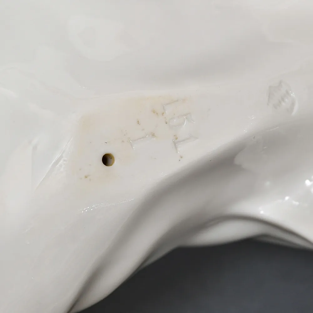 Коллекционная Фарфоровая статуэтка «Собака. Лежащий Дог», Nymphenburg Германия, 50-е гг.