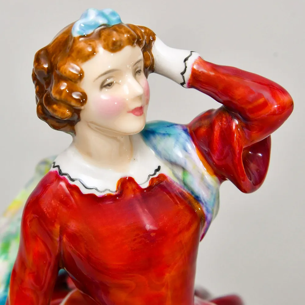 Коллекционная Фарфоровая статуэтка «Прекрасное Утро. Девушка со шляпой», Royal Doulton Англия.