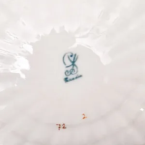 Фарфоровая Сухарница - Конфетница на ножках «Букет с розами», SP Dresden / Potschappel Германия.