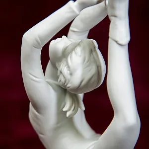 Редкая! Авторская Статуэтка «Фигуристка - Денизе Бильман», фарфор Kaiser, Германия -1979 год.