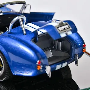 Коллекционная Металлическая Модель «Автомобиль -  Shelby Cobra 427» Германия.