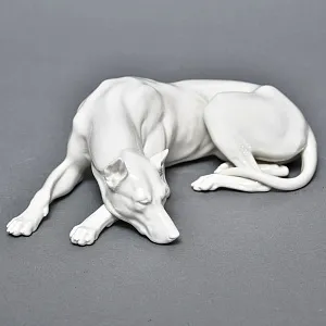 Коллекционная Фарфоровая статуэтка «Собака. Лежащий Дог», Nymphenburg Германия, 50-е гг.