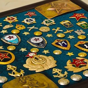 Коллекционное Панно - Картина «Элементы формы и Знаки отличия ВС СССР», Россия вторая половина ХХ в.