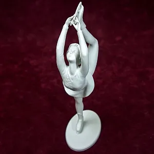 Редкая! Авторская Статуэтка «Фигуристка - Денизе Бильман», фарфор Kaiser, Германия -1979 год.