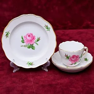 Классическая Кофейная пара и Десертная тарелка  «РОЗА», Фарфор MEISSEN, Германия.