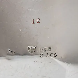 Винтажный Металлический Кофейник - Чайник на ножках 1 л. Silverplate, Англия - середина ХХ века.