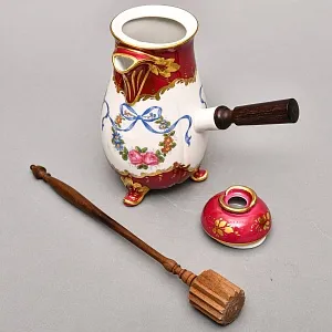 Фарфоровый Кувшин - Чайник для подачи горячего шоколада «Синие ленты» с лопаткой, Pillivuyt Франция.