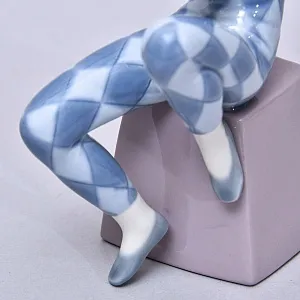 Коллекционная Фарфоровая статуэтка «Маленький Арлекин B», Lladro Испания, 1980 - 1985 годы.
