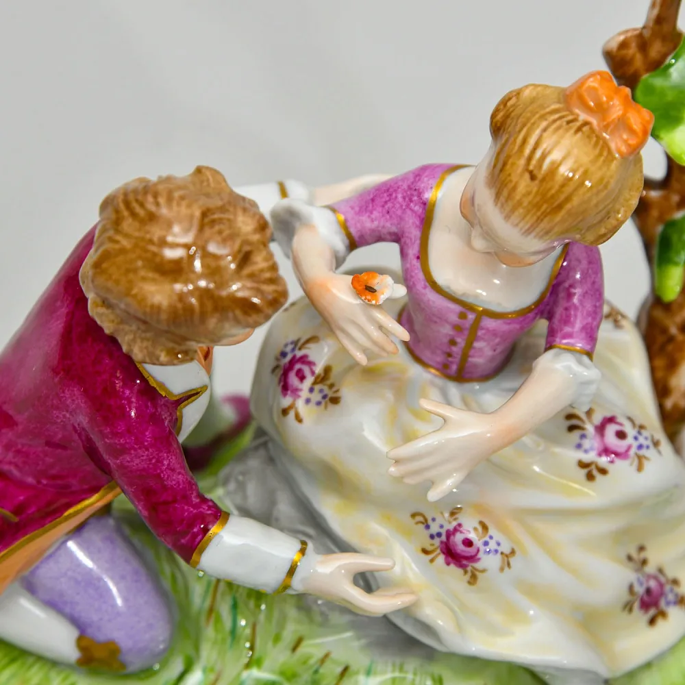 Коллекционная Фарфоровая статуэтка «Дети, Первое свидание», Unterweissbach Германия, 1958 - 1976 годы.