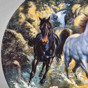 Коллекционная Фарфоровая тарелка «Лошади. Скачки у горного источника», Furstenberg Германия - 1995 год.