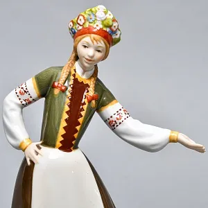 Коллекционная Фарфоровая статуэтка «Наташа. Русский танец», GOEBEL Германия - 1986 год. 